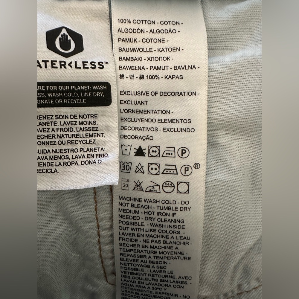 Levi’s Women’s High Rise Straight Leg Cropped Distressed Jeans Button Fly 28 - Picture 9 of 14